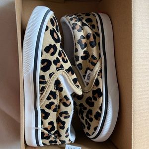 Toddler leopard vans